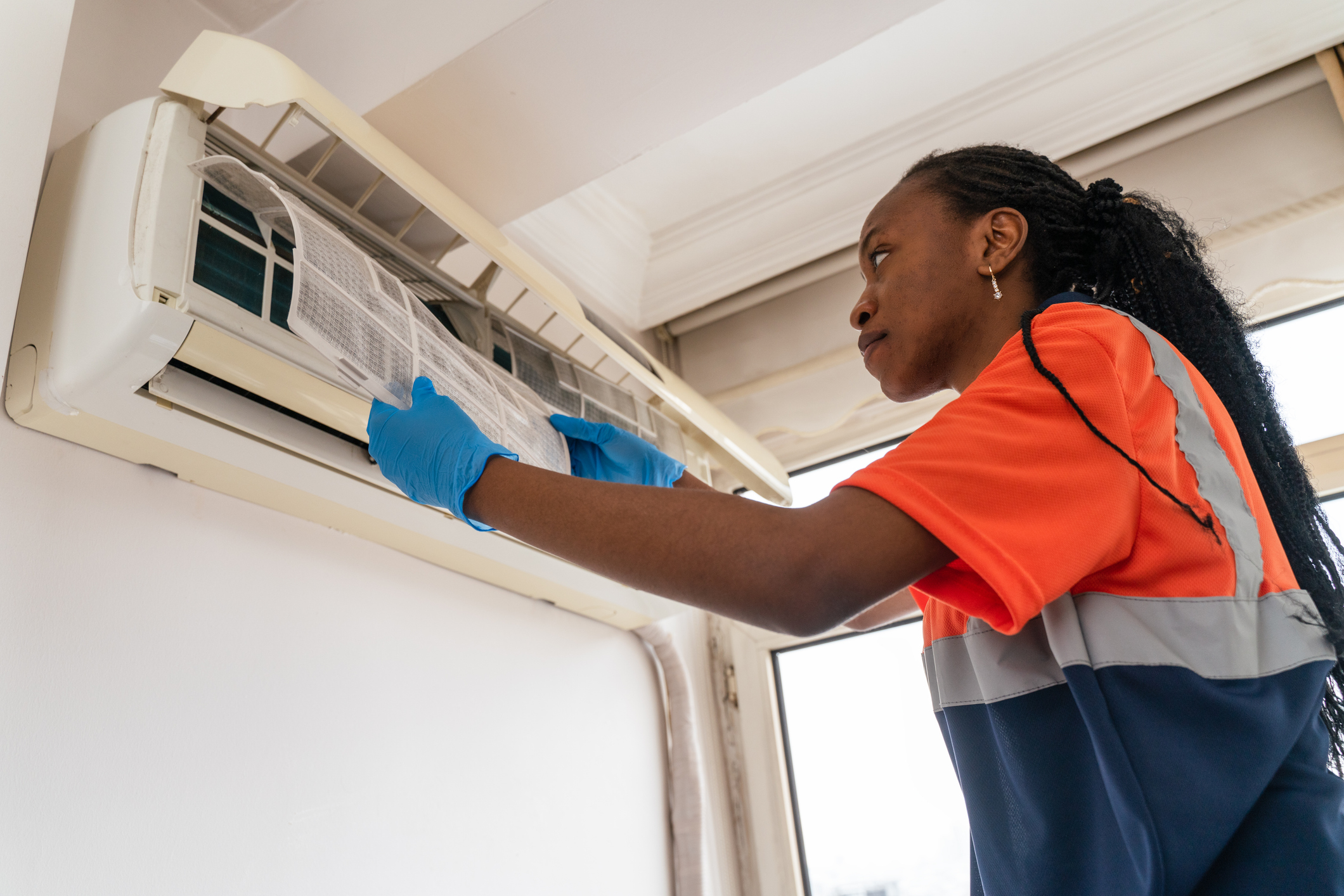 AC Replacement for Aging Homes: Enhancing Value and Energy Efficiency